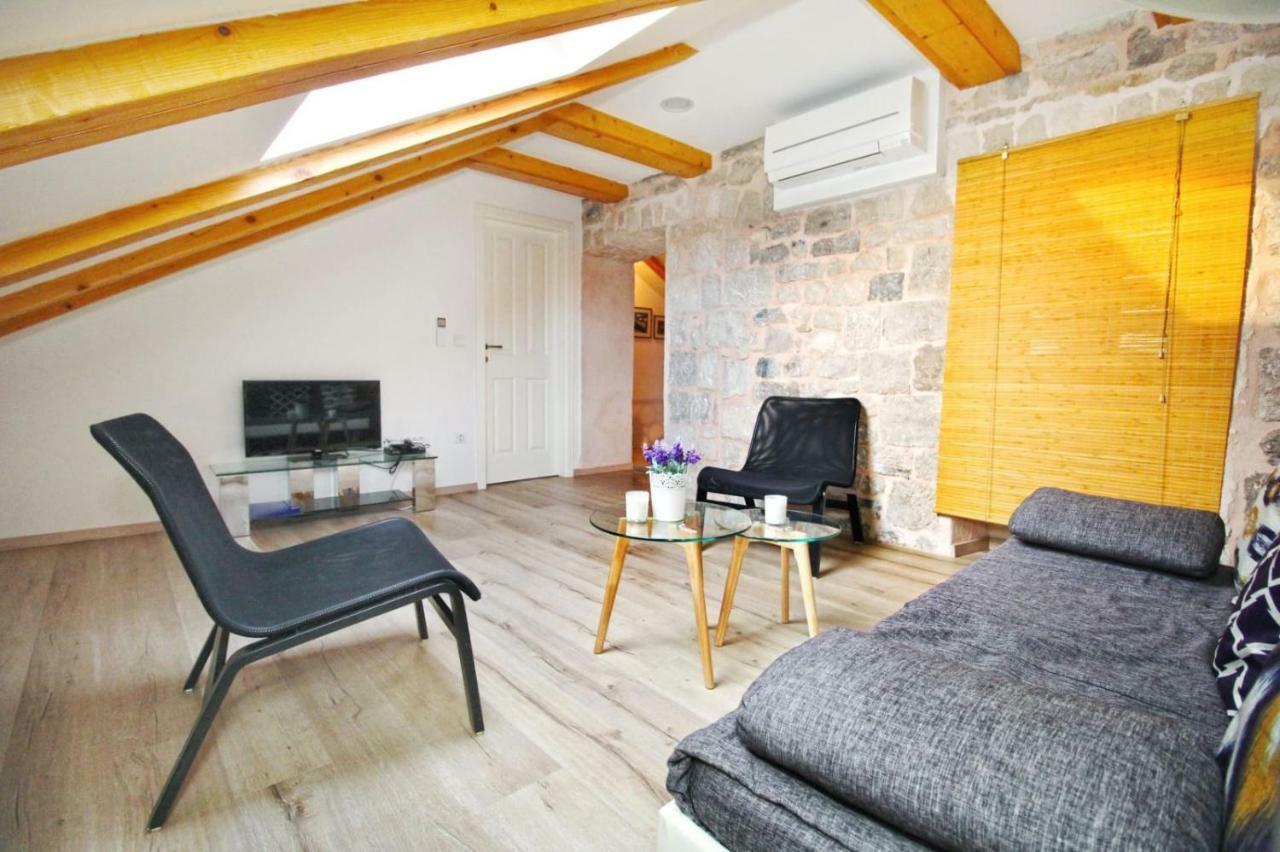 Seafront Apartment 2 ツァヴタット エクステリア 写真
