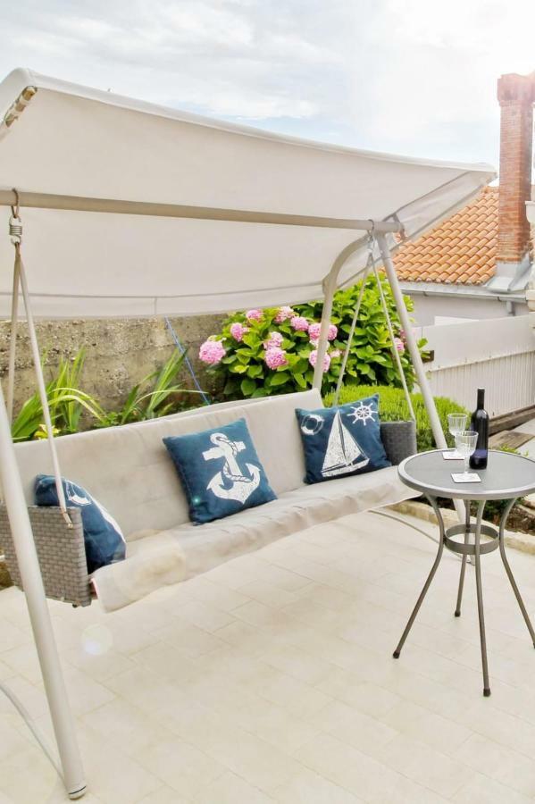 Seafront Apartment 2 ツァヴタット エクステリア 写真